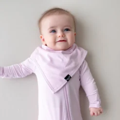 Bib in Thistle