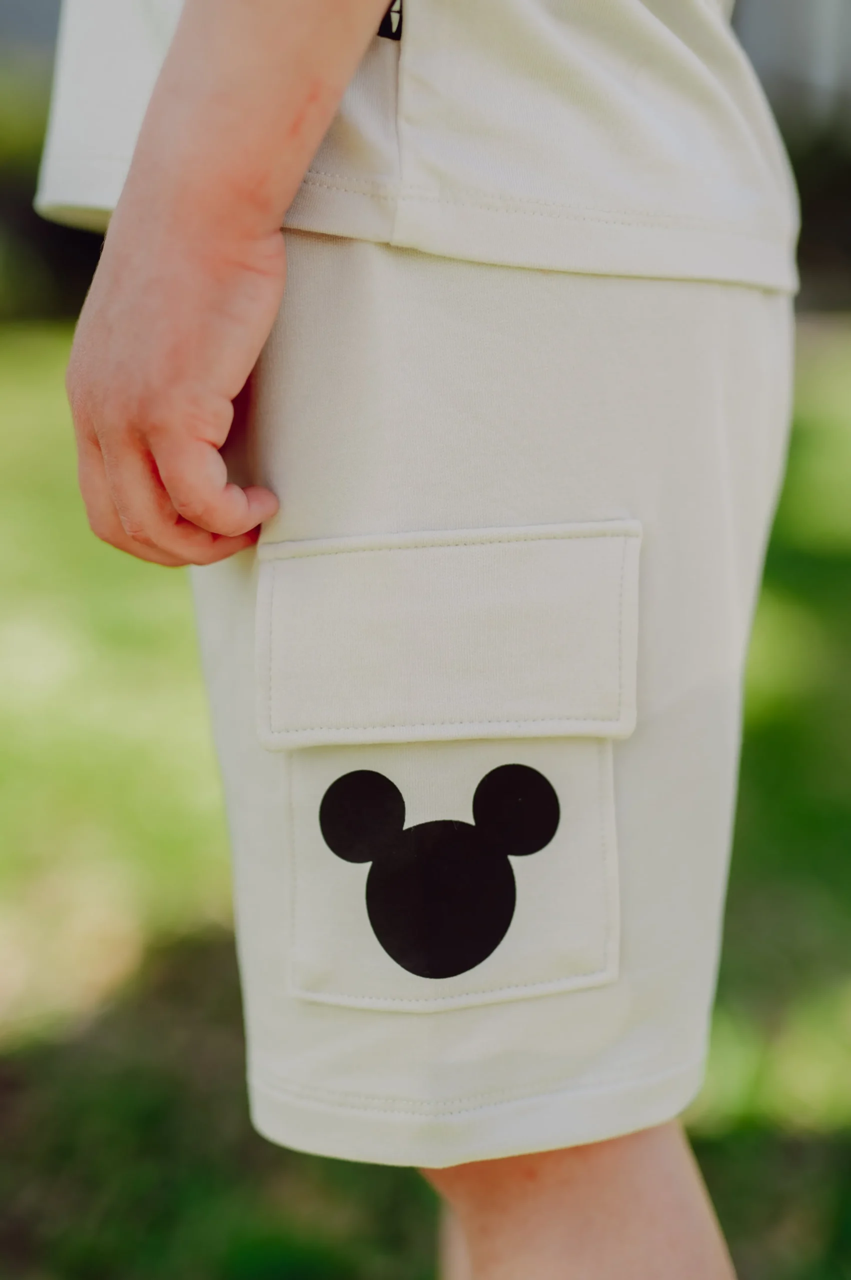 Cargo Short in Mickey Mouse on Ecru