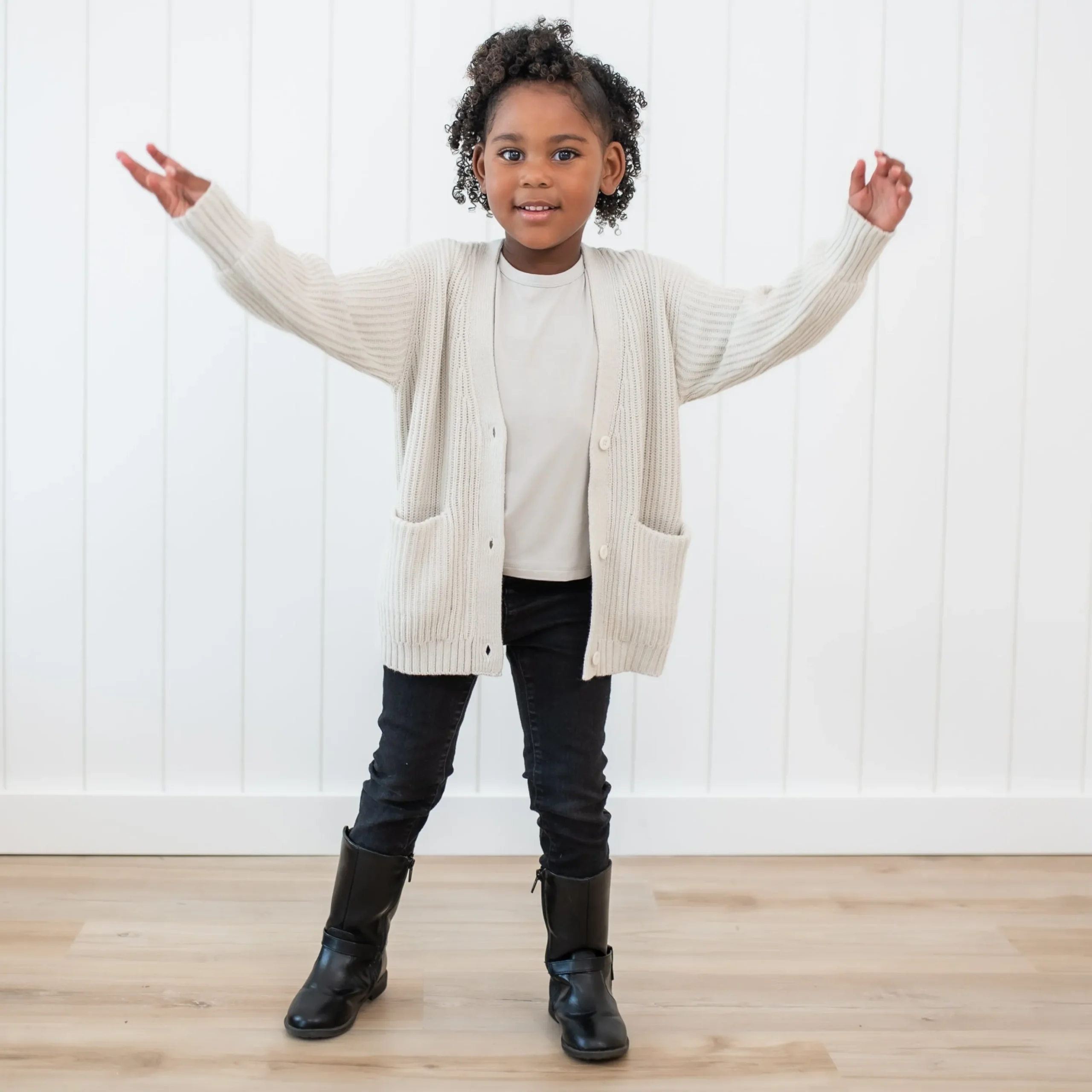 Chunky Knit Oversized Cardigan in Oat