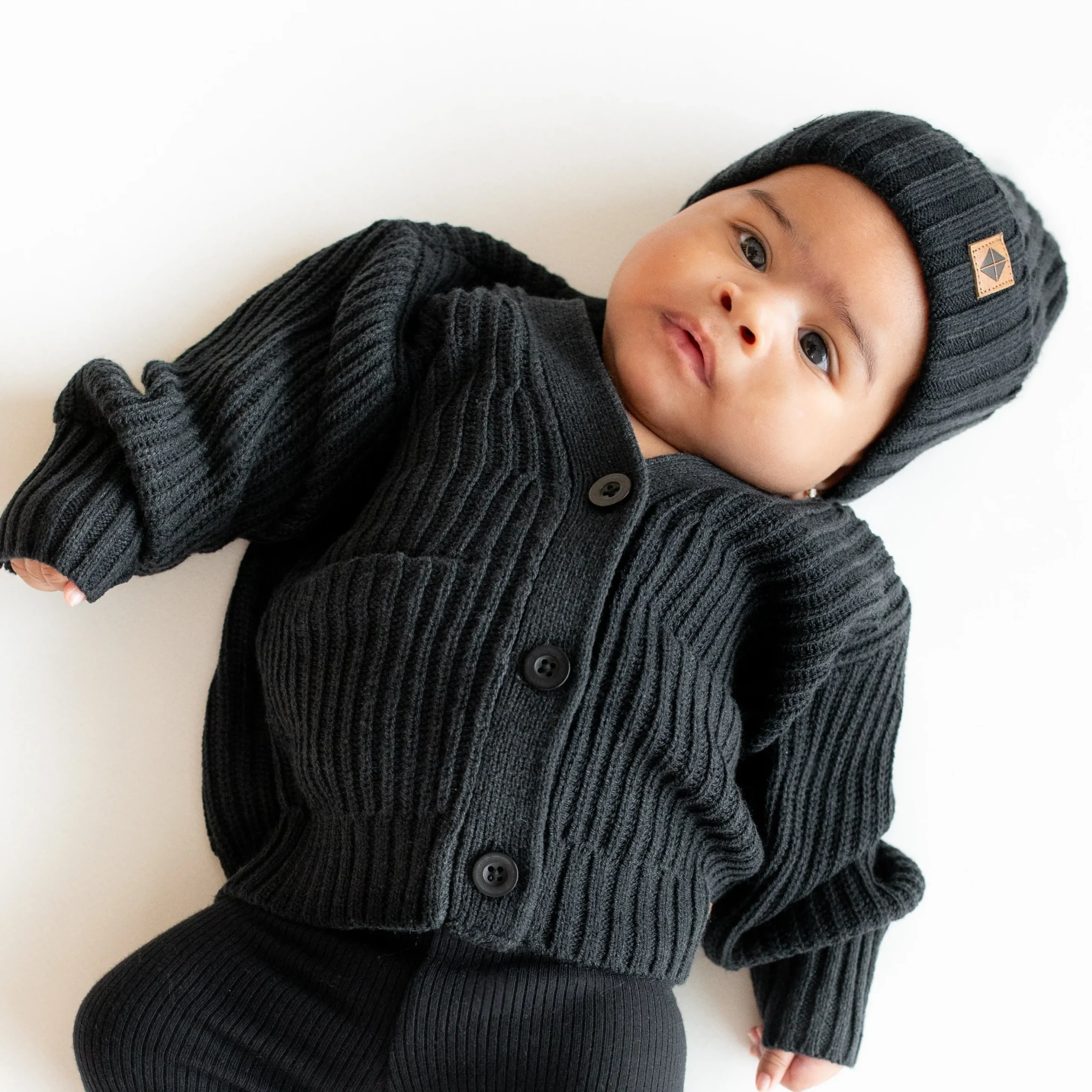 Chunky Knit Ribbed Beanie in Midnight