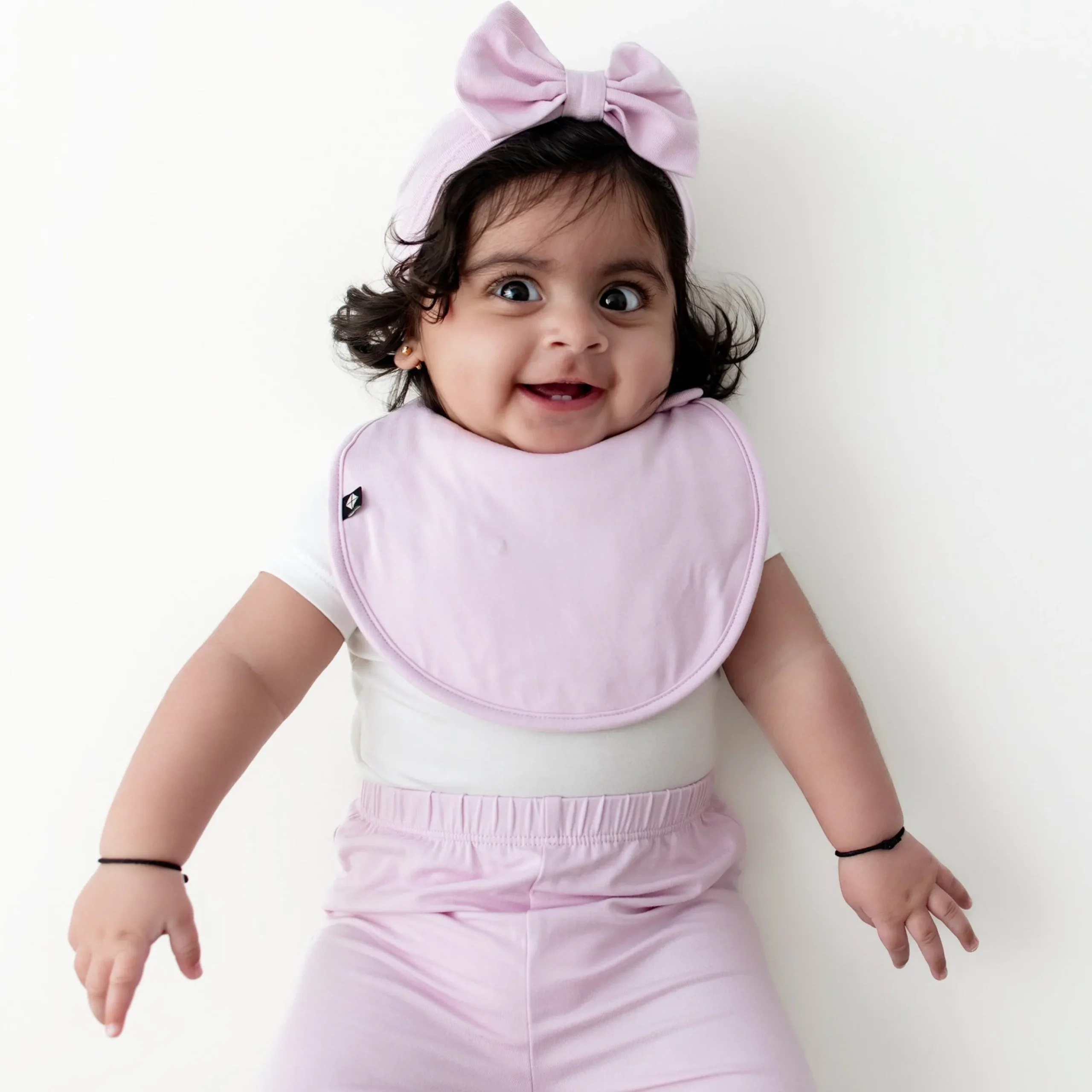 Cushy Bib in Thistle