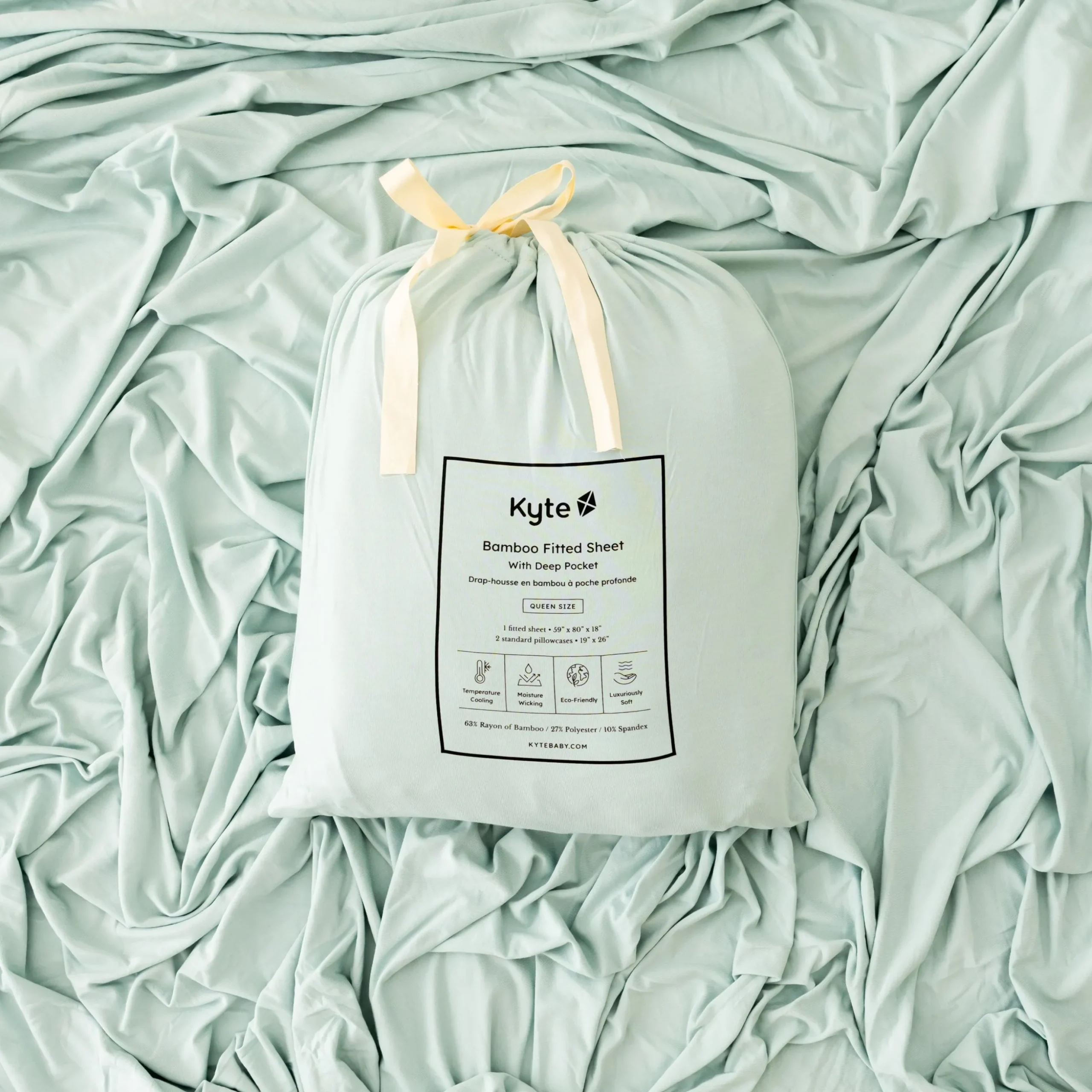 Fitted Sheet with Pillowcases in Sage