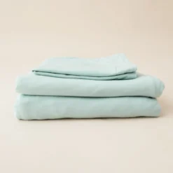 Fitted Sheet with Pillowcases in Sage
