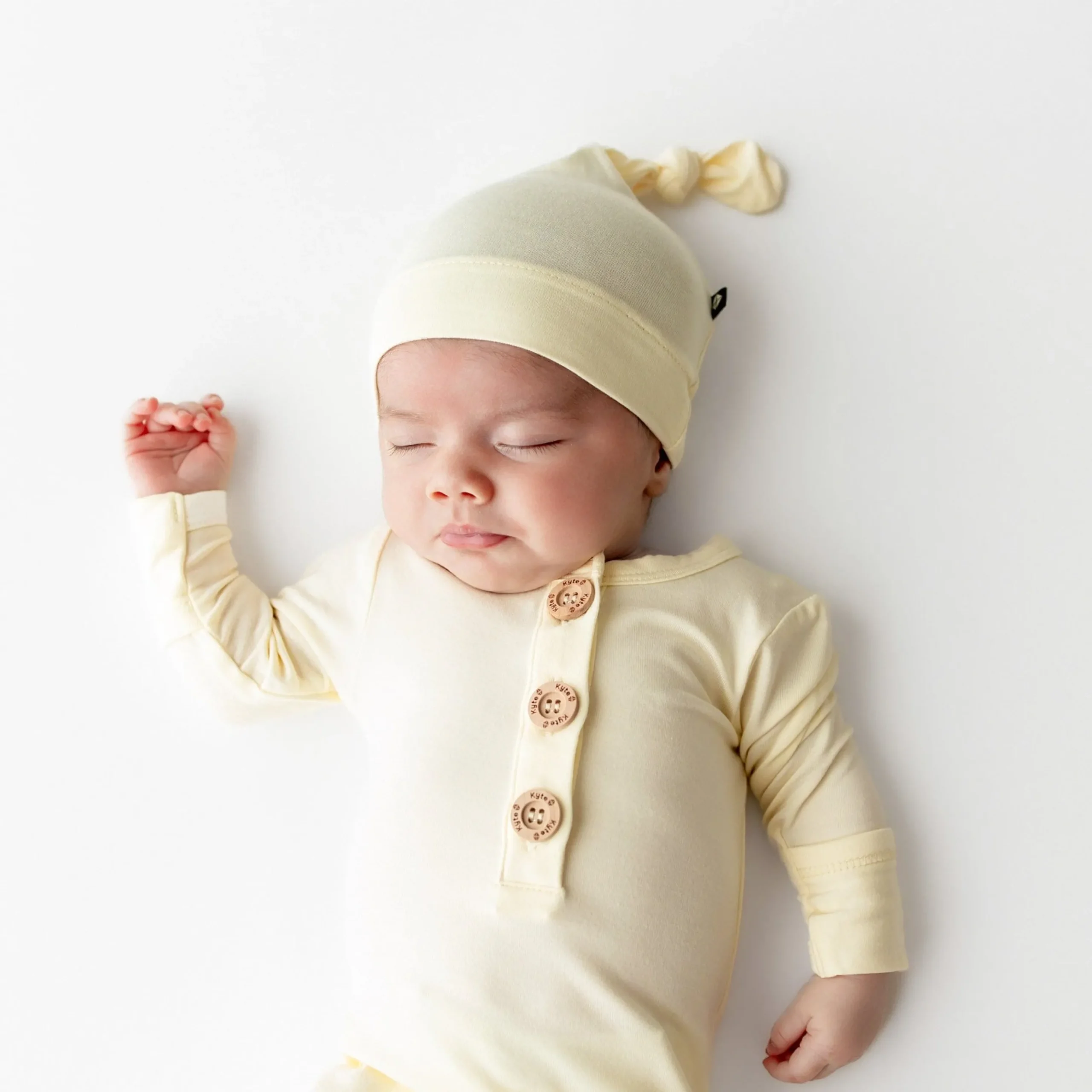Knotted Gown with Hat Set in Chamomile