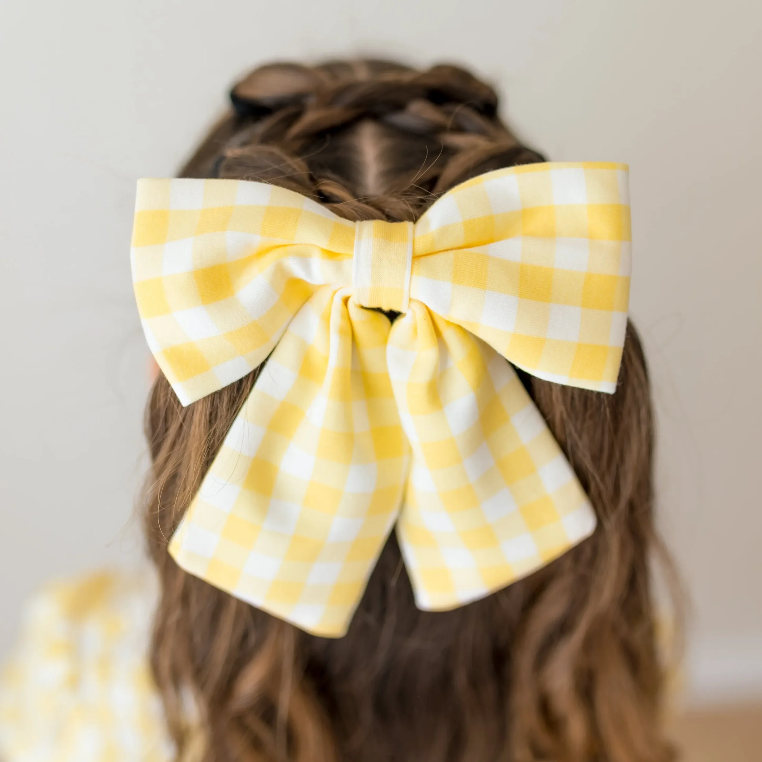 Large Alligator Clip Bow in Gingham Chamomile