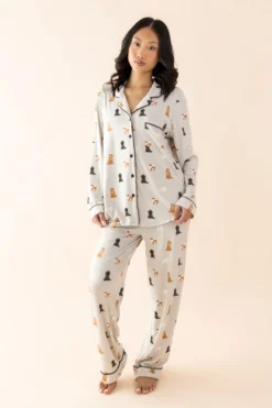 Long-Sleeved Women's Pajama Set in Fluffy Dog