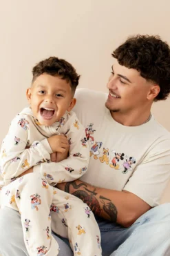 Men's Crew Neck Tee in Mickey and Friends on Ecru