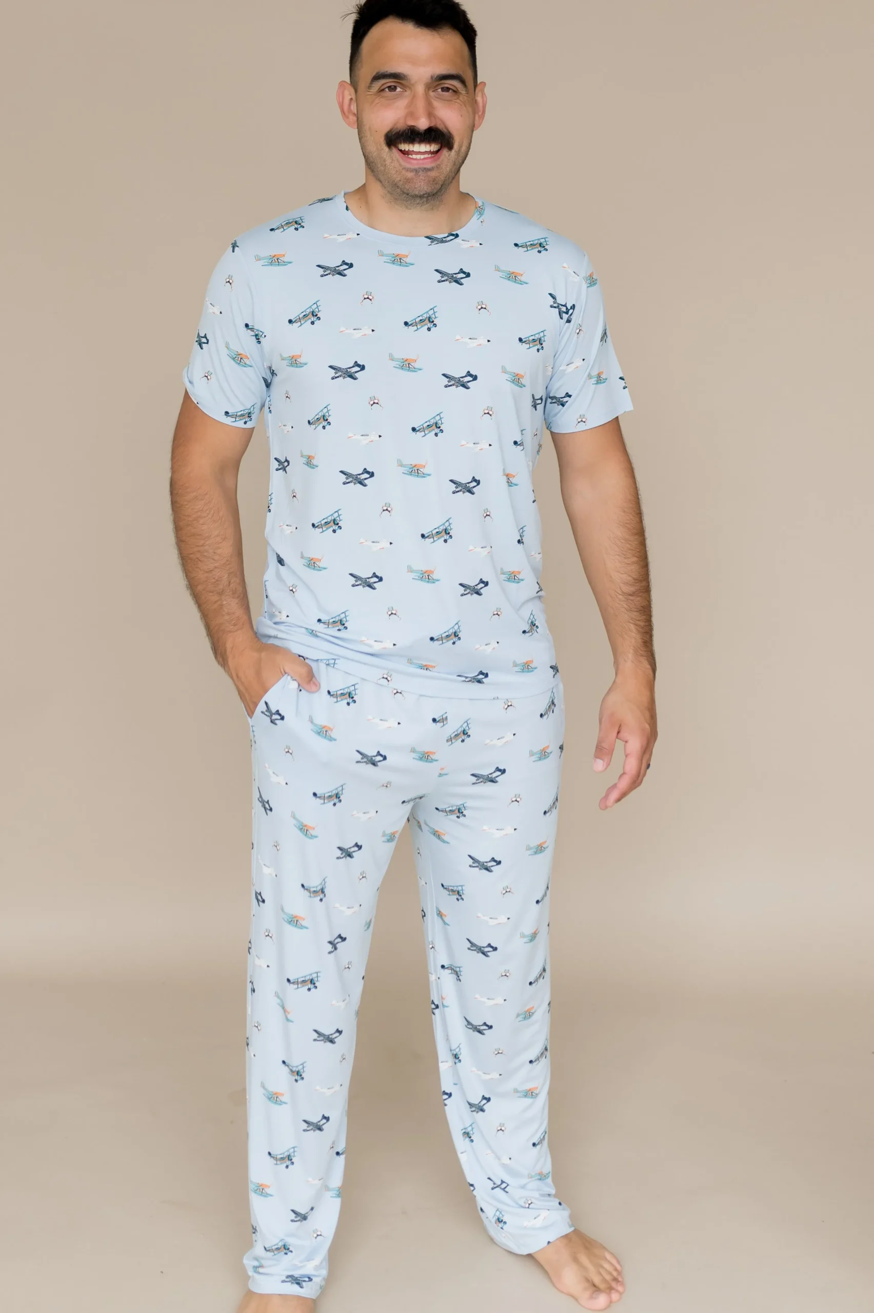 Men's Crew Neck Tee in Take Off
