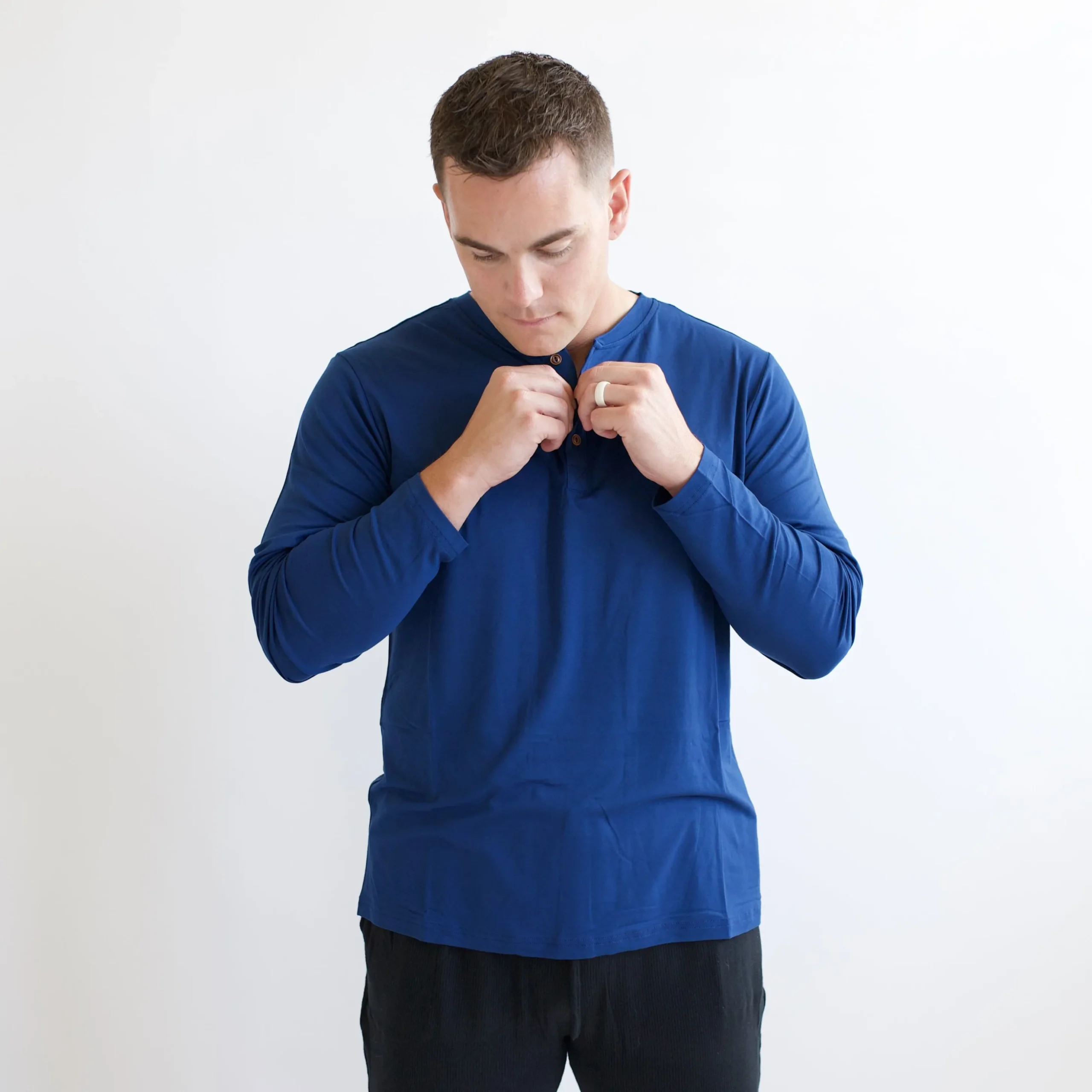 Men's Long Sleeve Henley Top in Tahoe