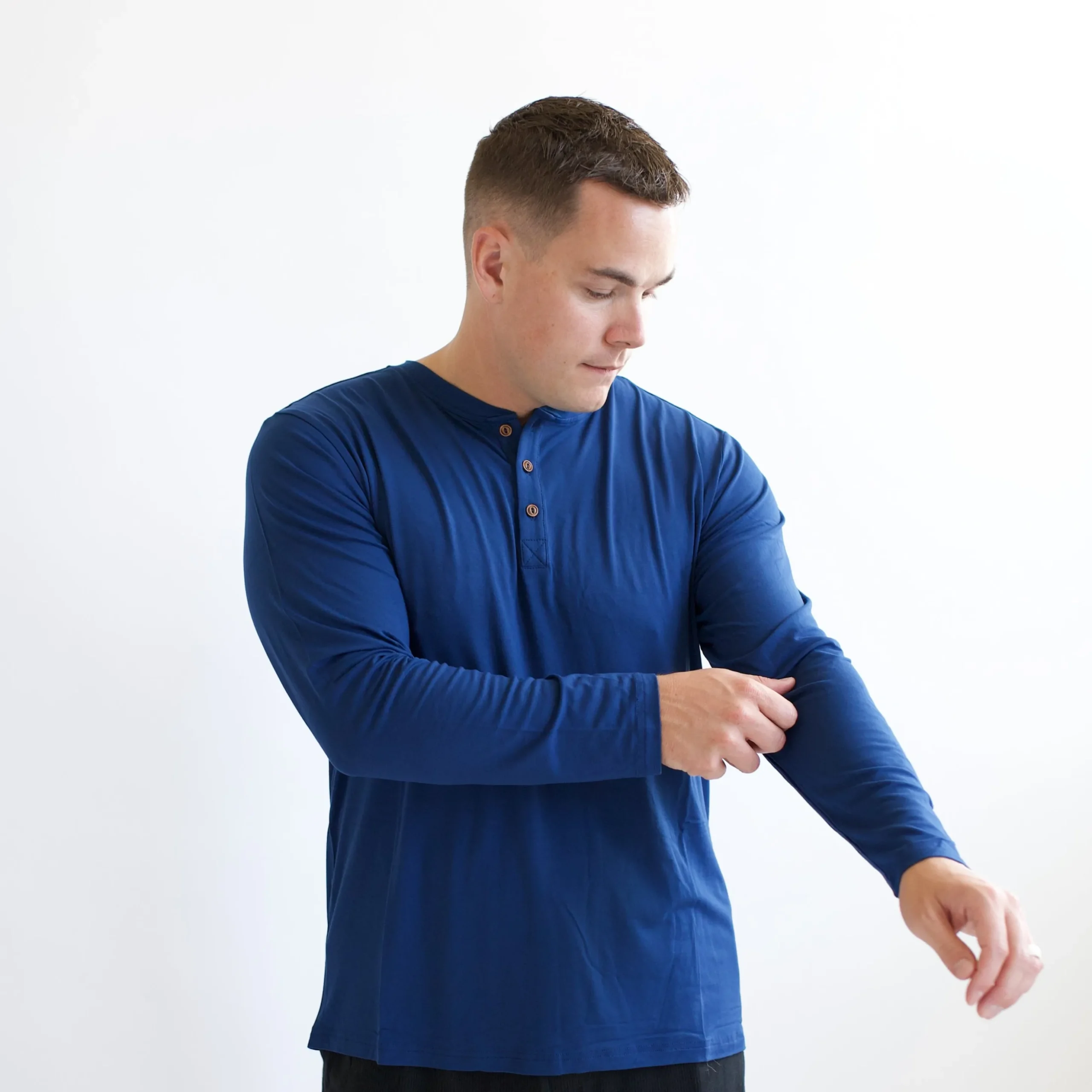 Men's Long Sleeve Henley Top in Tahoe