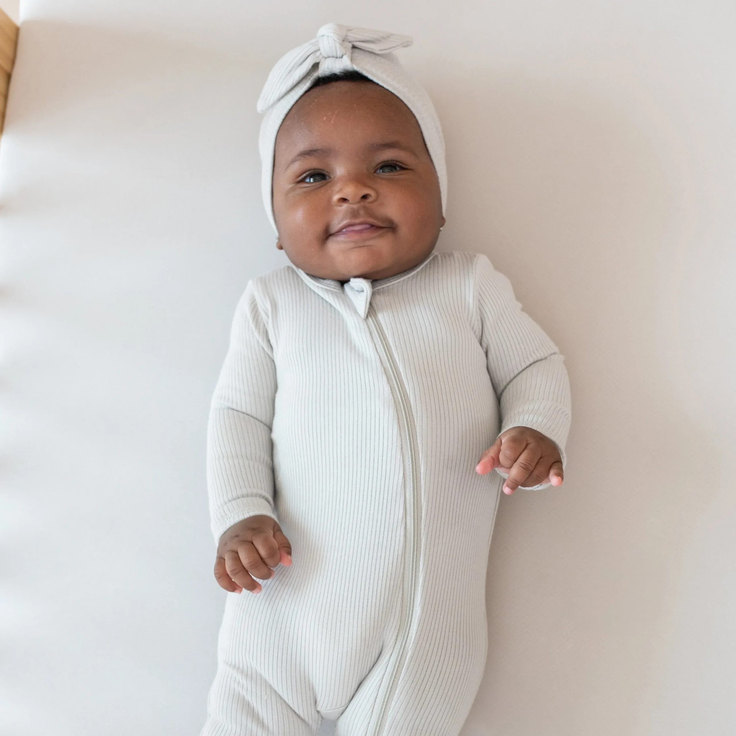 Ribbed Zipper Footie in Oat