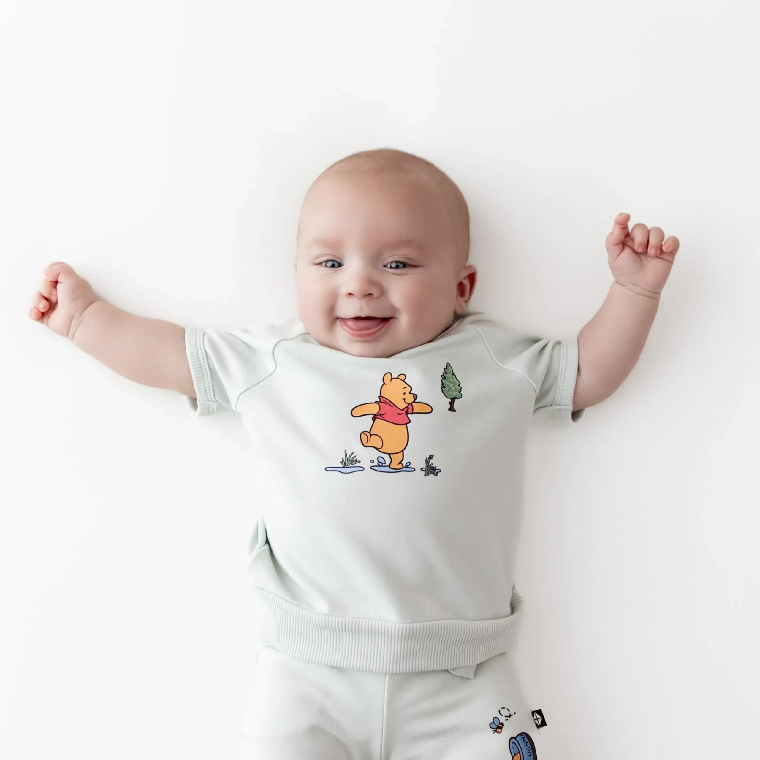 Short Sleeve Jogger Set in Winnie the Pooh on Dew