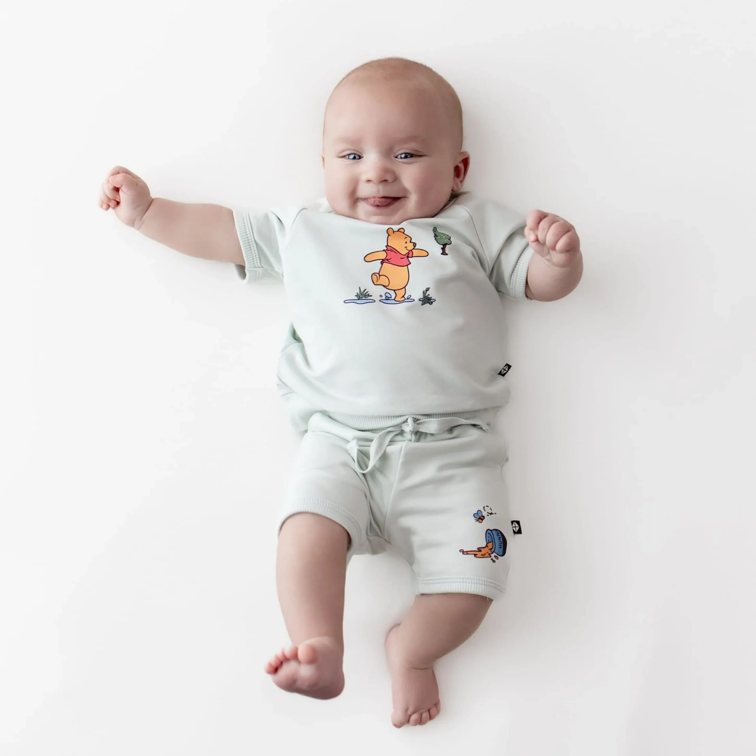 Short Sleeve Jogger Set in Winnie the Pooh on Dew