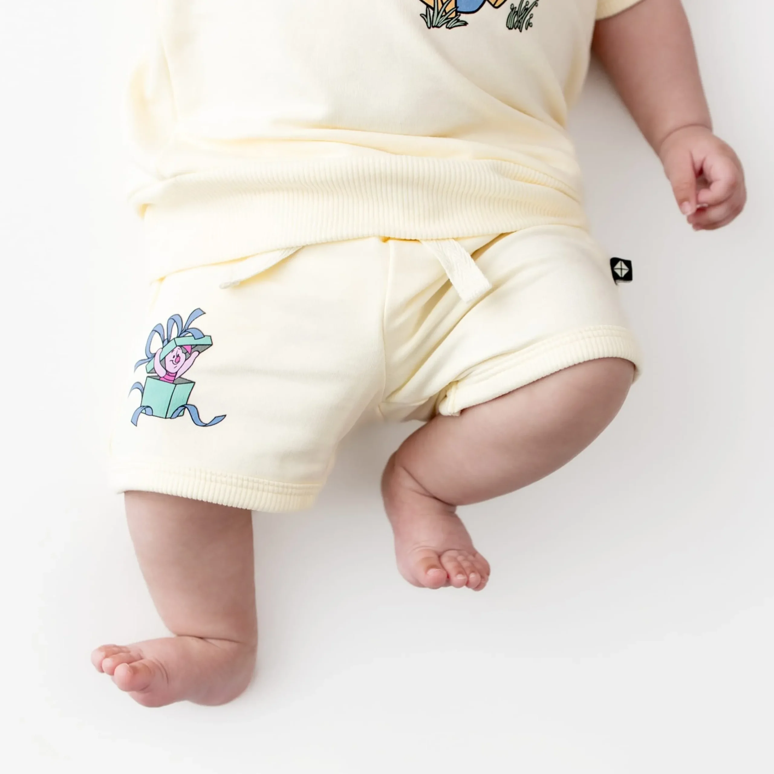 Short Sleeve Jogger Set in Winnie the Pooh on Chamomile