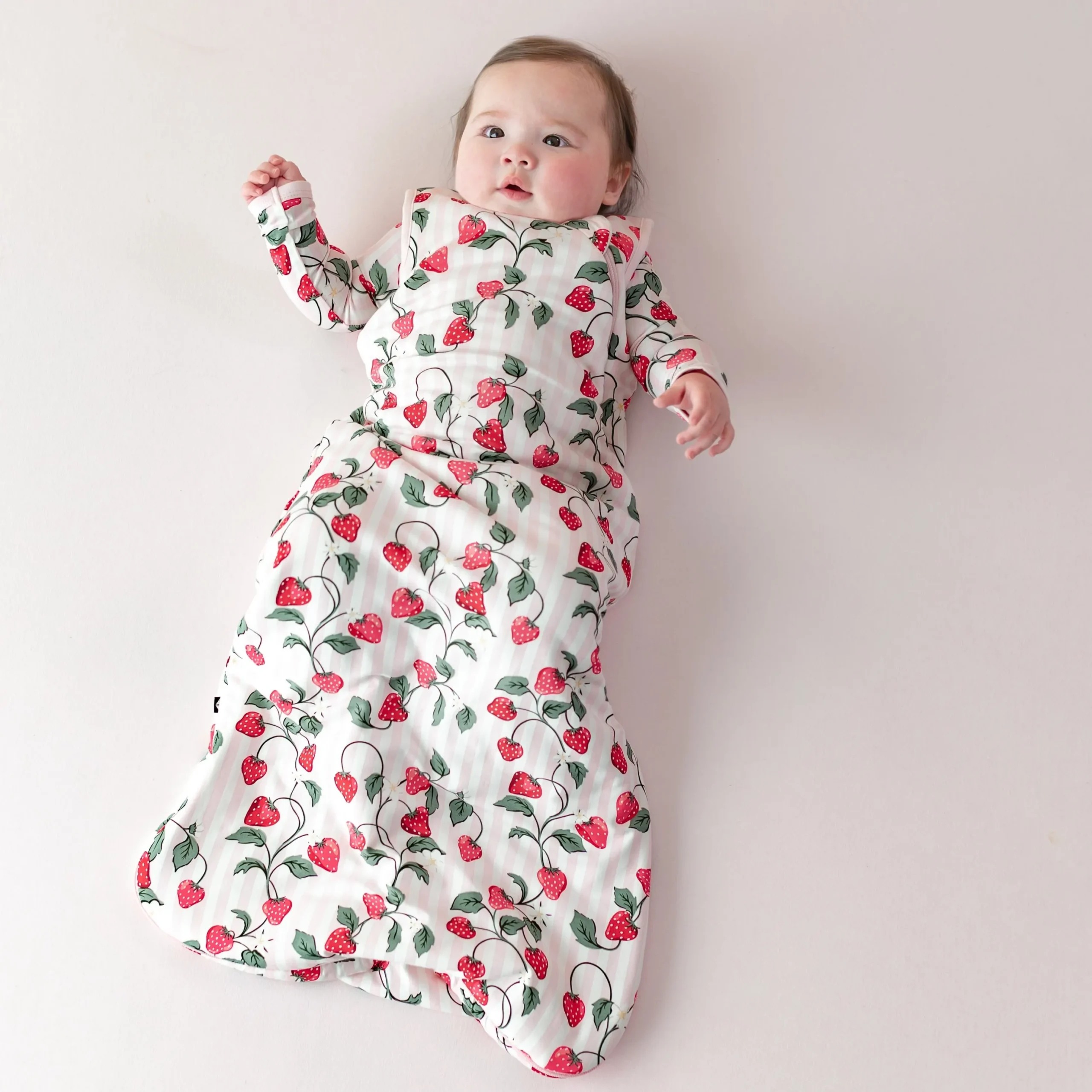 Sleep Bag in Strawberry Fields 1.0