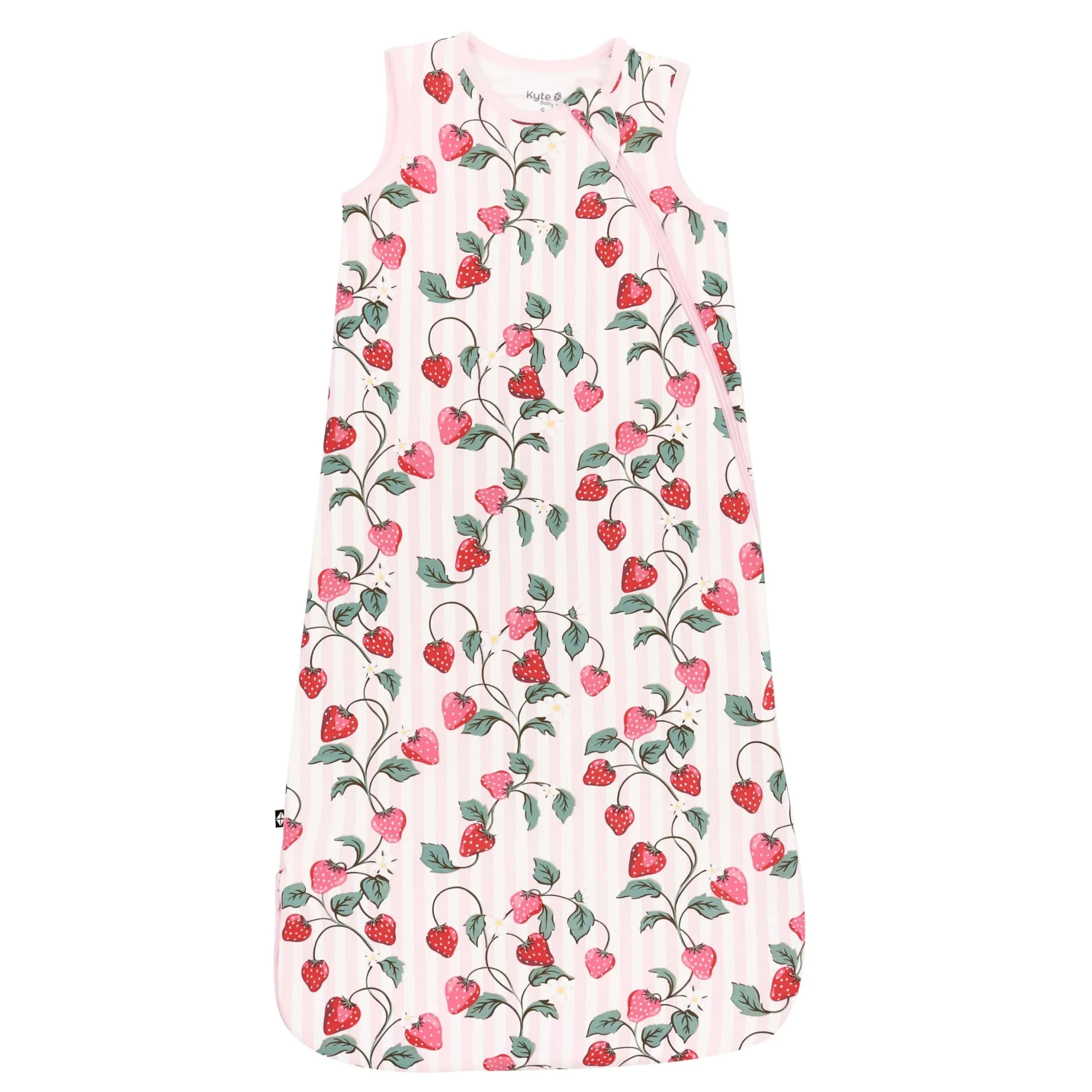 Sleep Bag in Strawberry Fields 1.0