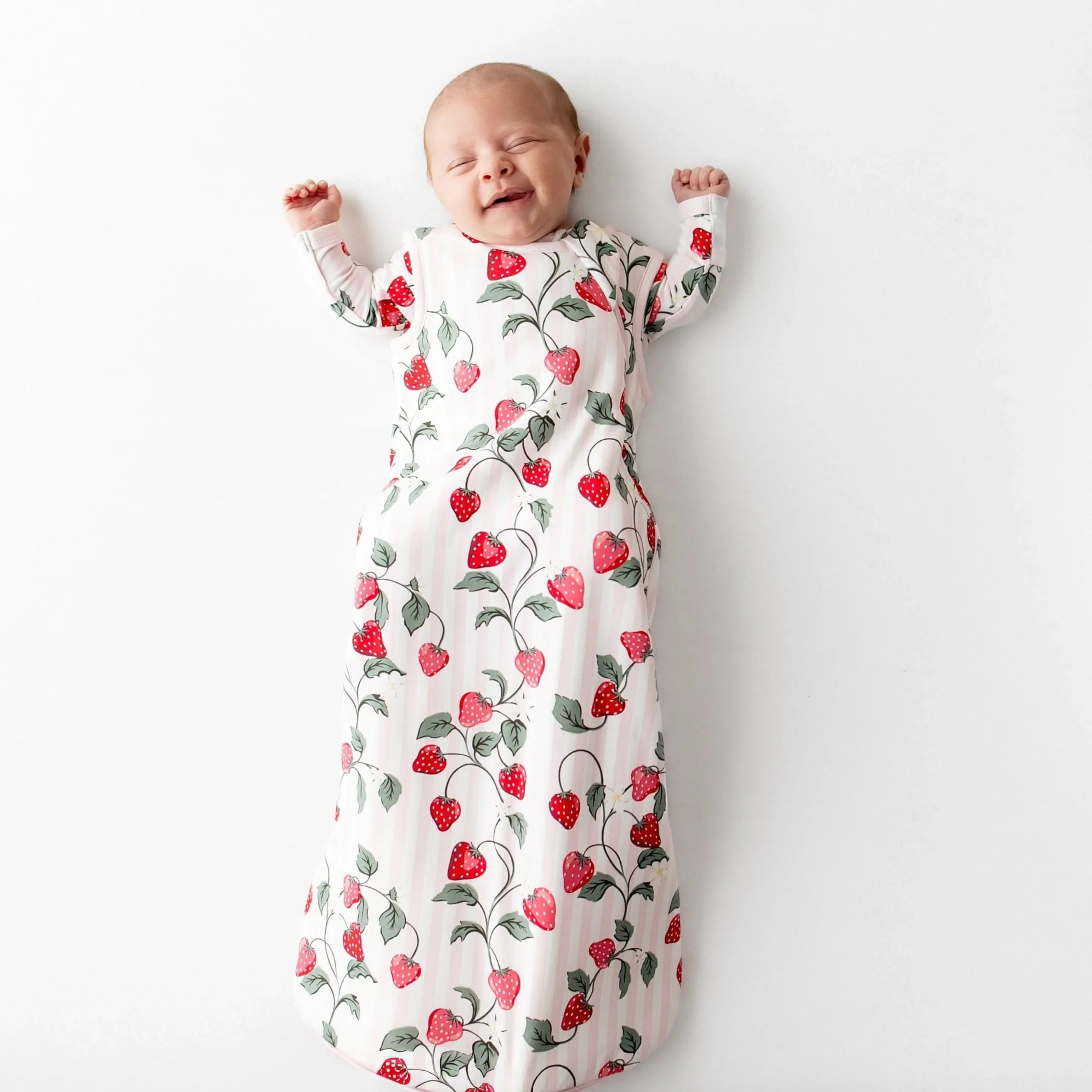 Sleep Bag in Strawberry Fields 1.0