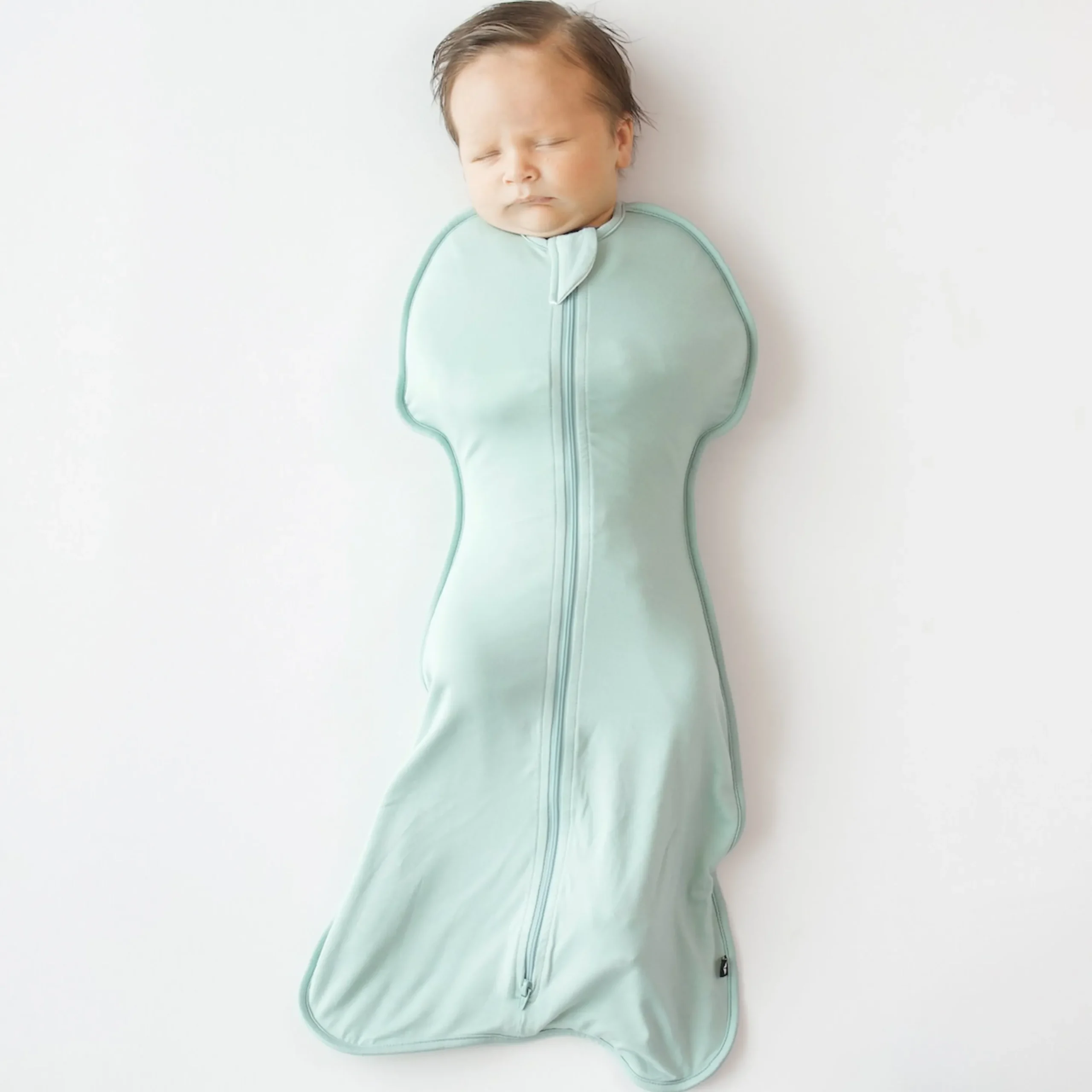 Swaddle Bag in Sage 0.5