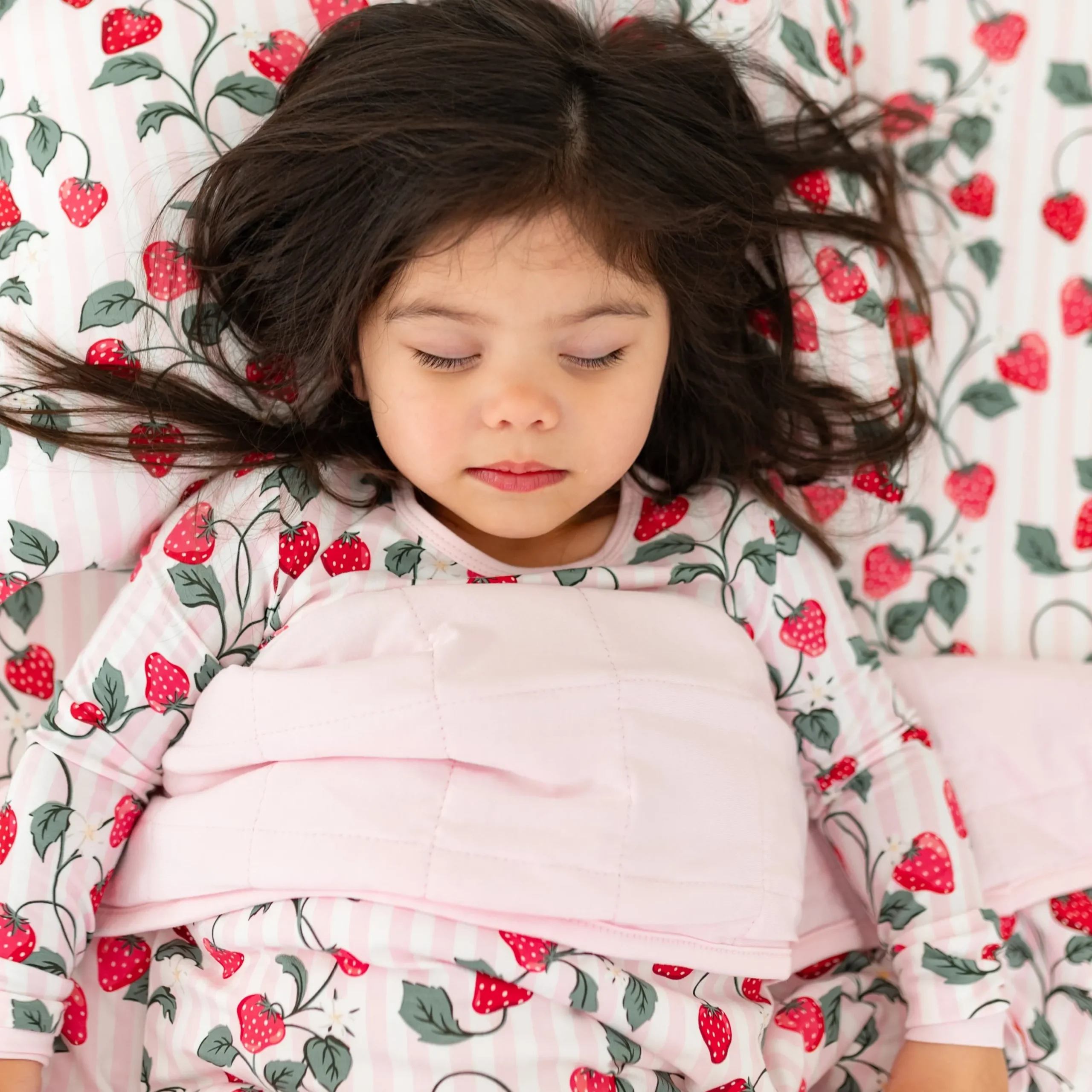 Toddler Blanket in Strawberry Fields 1.0