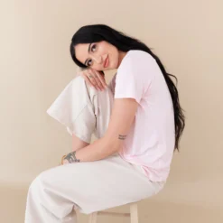 Women's Crew Neck Tee in Sakura