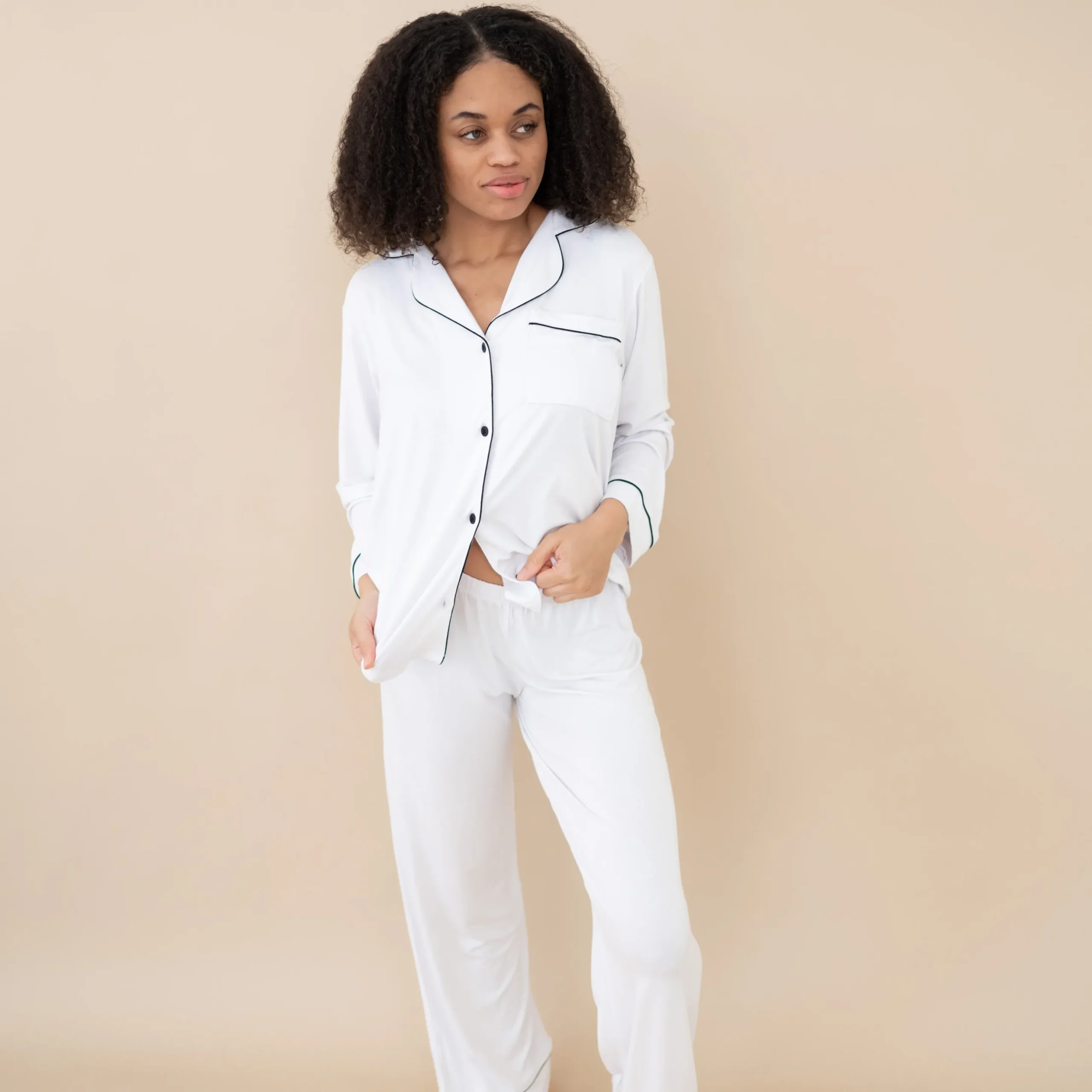 Women's Long Sleeve Pajama Set in Snow with Midnight Trim