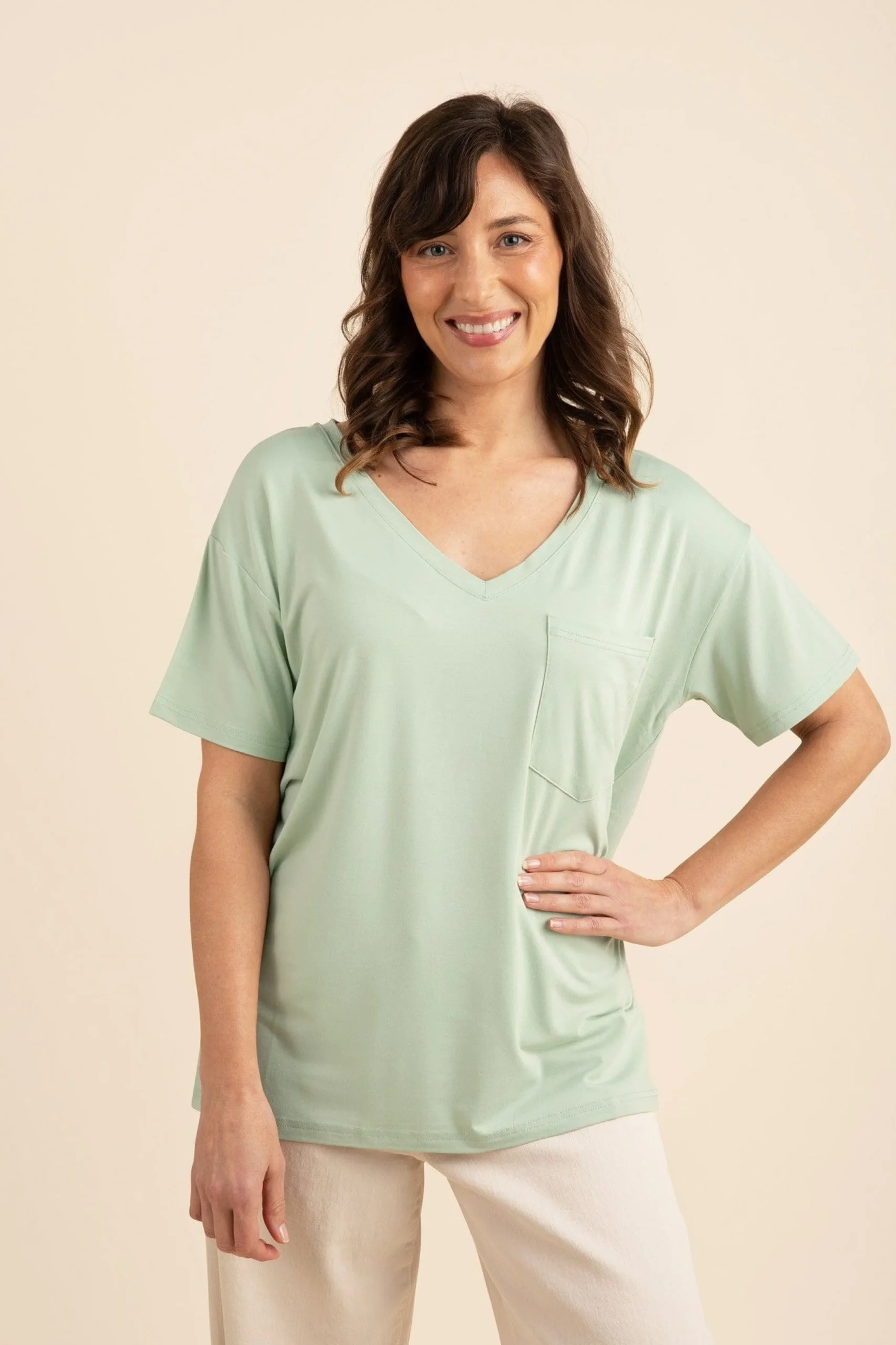 Women's Relaxed Fit V-Neck in Basil