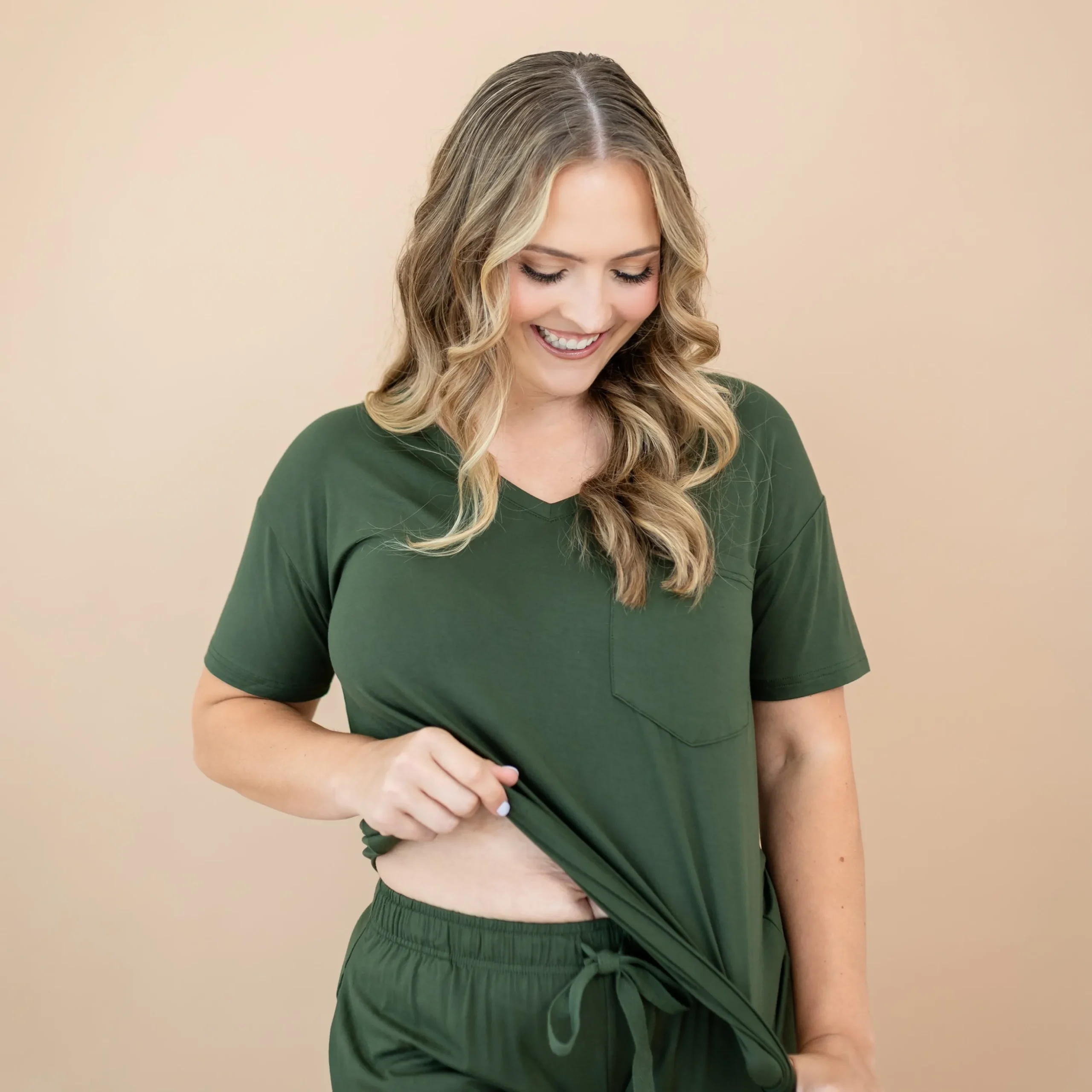 Women’s Relaxed Fit V-Neck in Fir