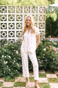 Women's Short Sleeve Cropped Pajama Set in Tulip