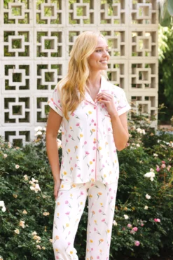 Women's Short Sleeve Cropped Pajama Set in Tulip