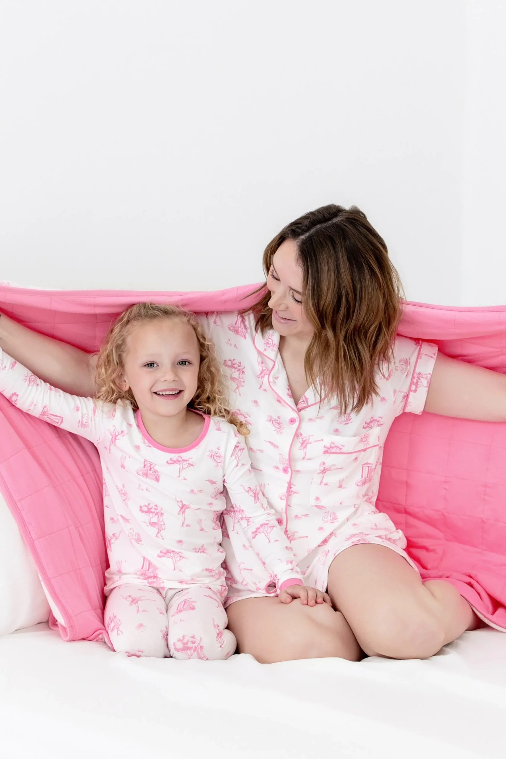 Women's Short Sleeve Pajama Set in Toile Ballet