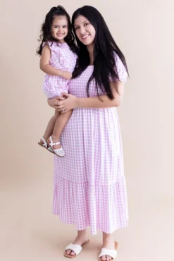 Women’s Smocked Dress in Gingham Thistle
