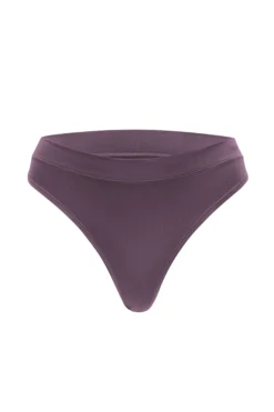 Women's Thong in Currant