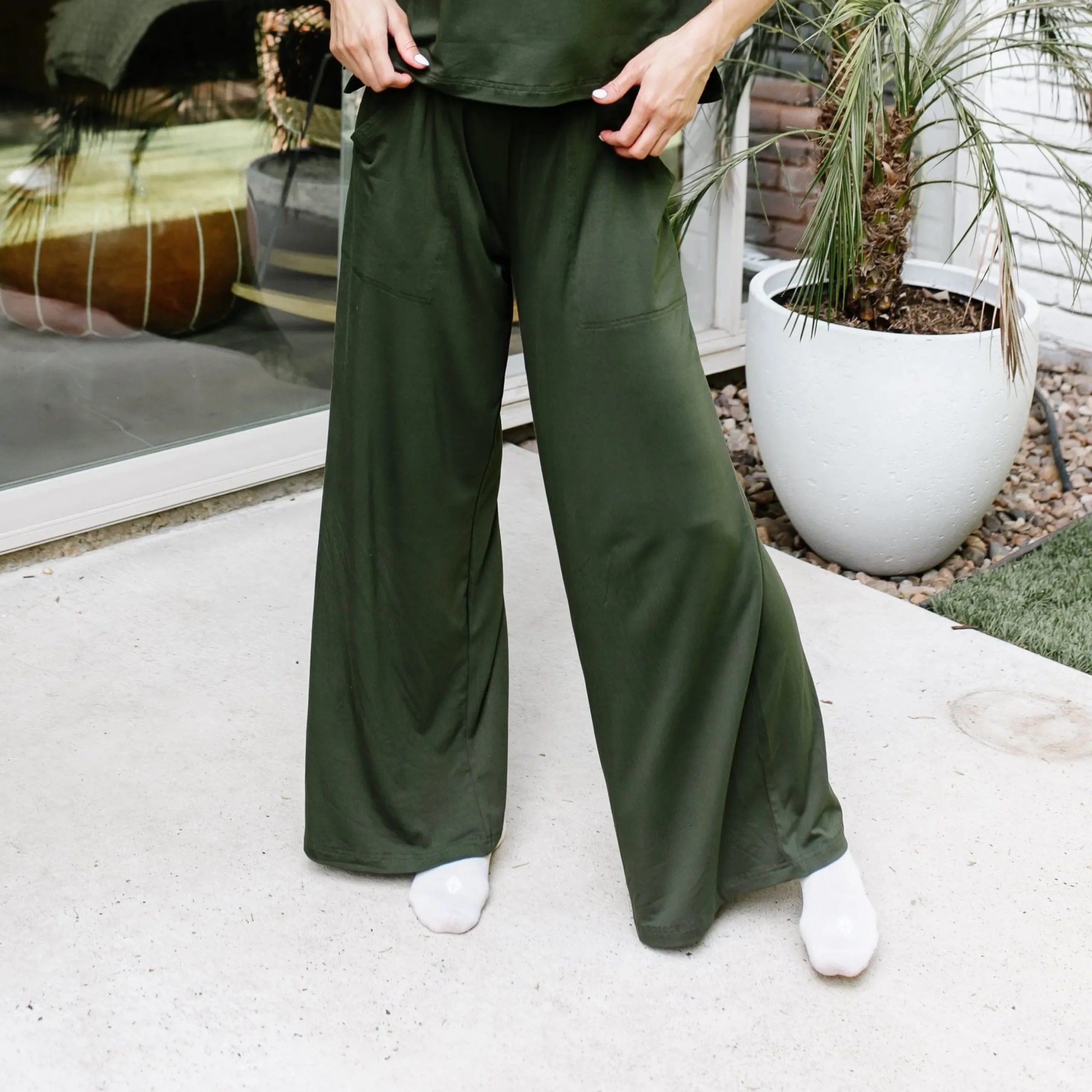 Women's Wide Leg Pant in Fir