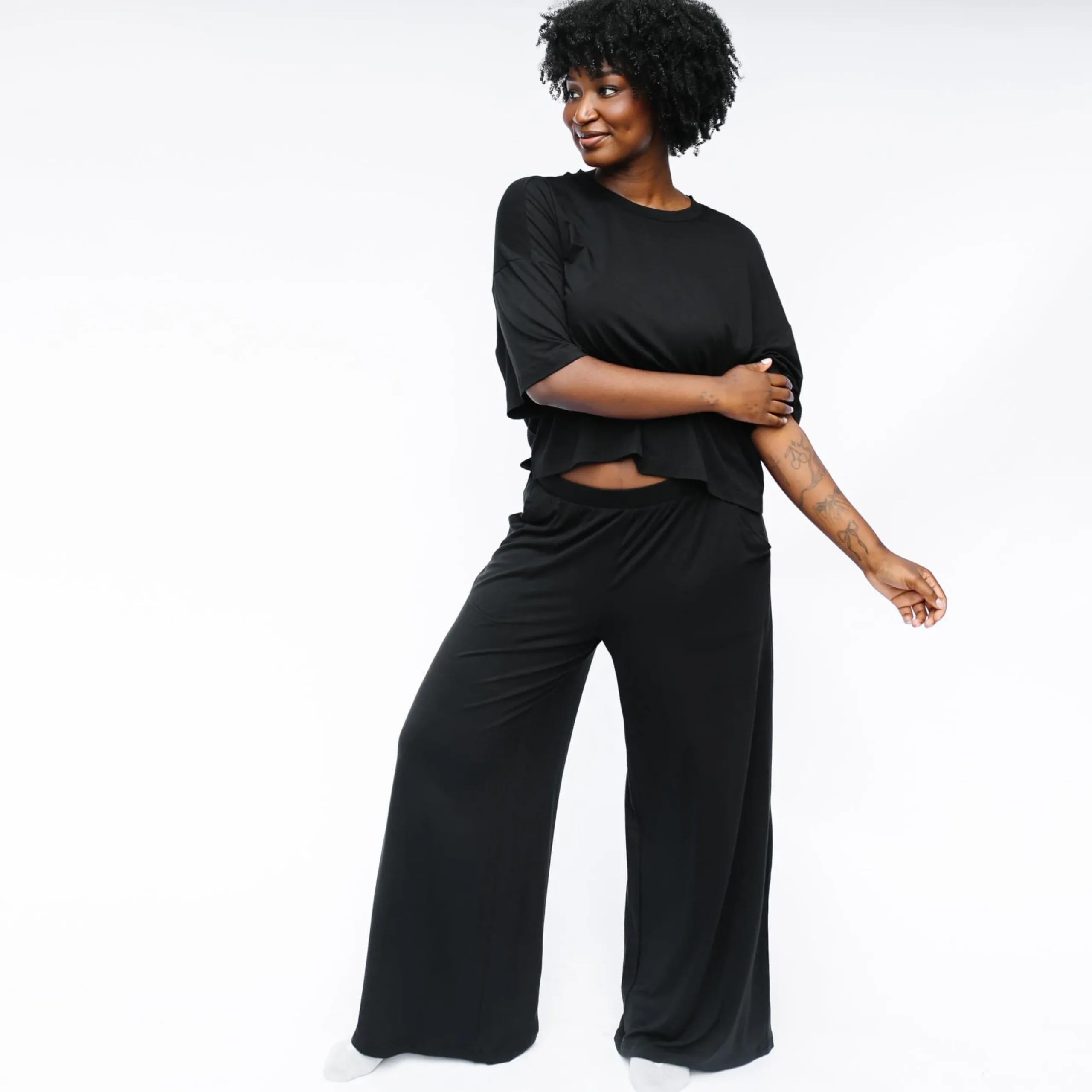 Women's Wide Leg Pant in Midnight