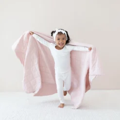 Youth Blanket in Blush 1.0